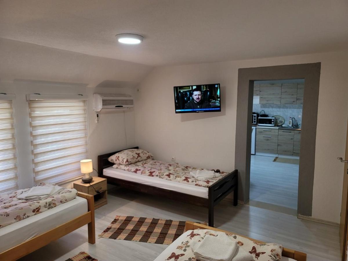 Apartments Daris Мостар Екстер'єр фото